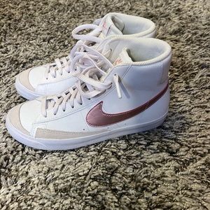 Nike kids blazers